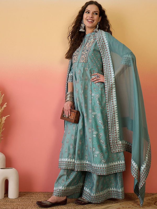 Women Embroidered Anarkali Kurta Set With Dupatta